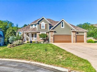 400 SW Saddlewood Ct, Lees Summit, MO 64081
