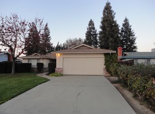 704 W Cambridge Ave, Visalia, CA