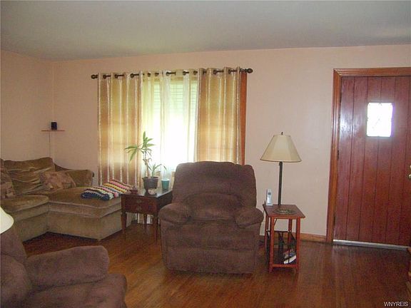 4th image of 7 Fernwood Ave
