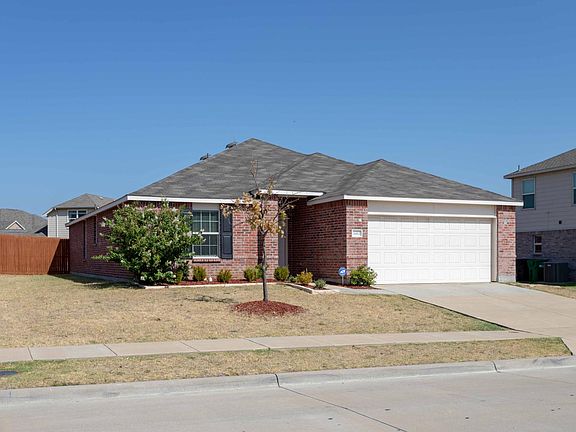 4th image of 1412 Lone Pine Dr
