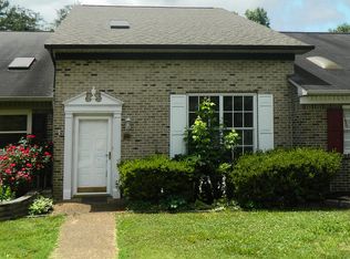 220 Farmington Trl, Kingston, TN 37763