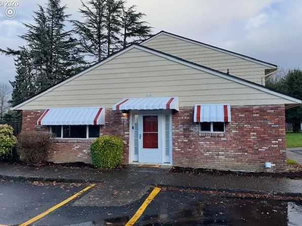 1514 NE Hogan Dr, Gresham, OR 97030