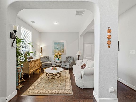 5th image of 30934 S Creek Way