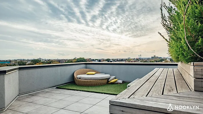 Rented by Nooklyn NYC LLC | media 52