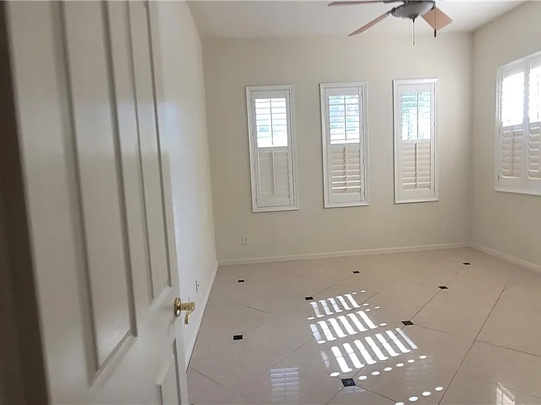 7728 Villa De La Paz Ave — Photo 31