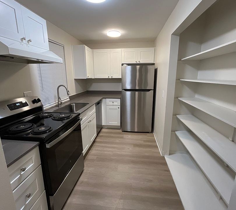 1st image of 20810 76th Ave W #11