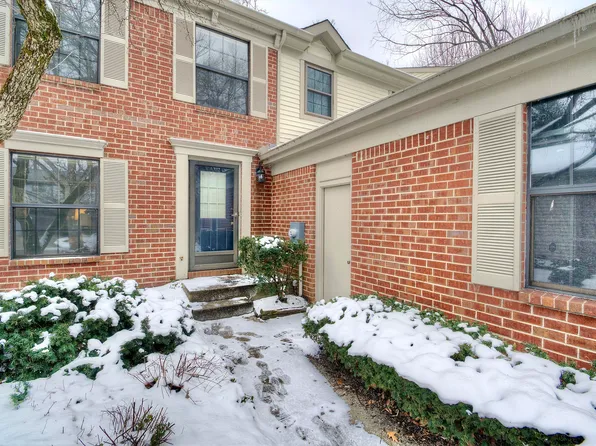 313 Secretariat Ct, Crestview Hills, KY 41017