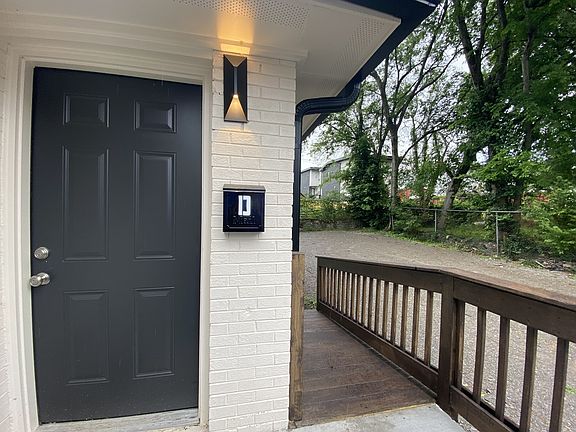 2nd image of 1905 Hermosa St #D