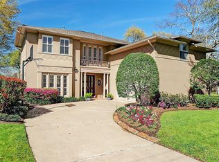 4922 Palmetto St, Bellaire, TX 77401
