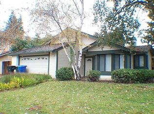 2 Rollingbrook Cir, Sacramento, CA 95833