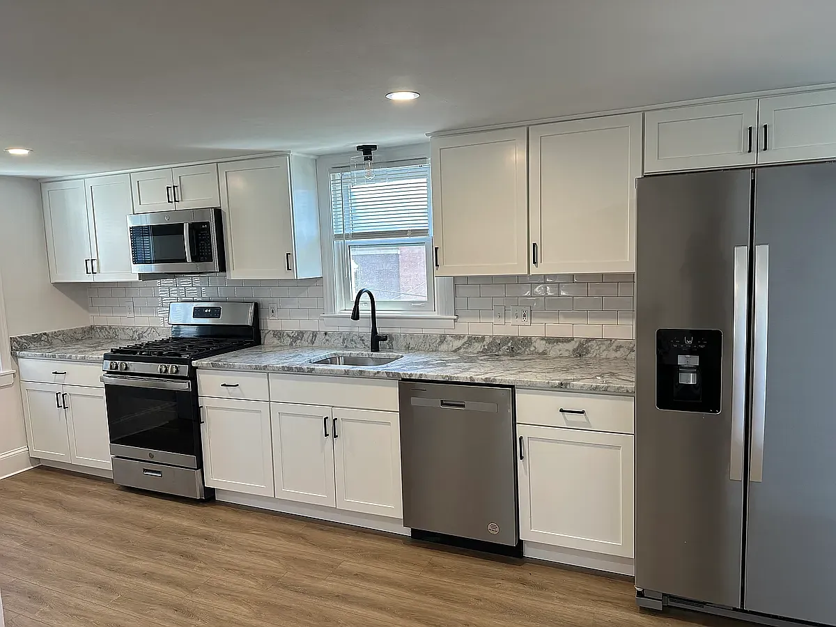 234 Bowen Street — Photo 2