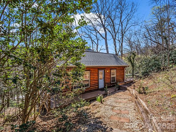 3rd image of 365 Seton Rd