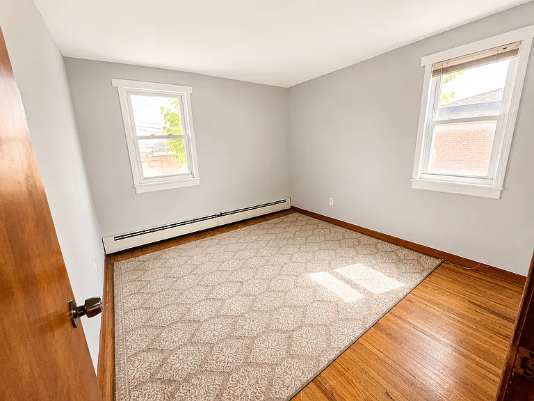 40 Eagan Dr #4 — Photo 6