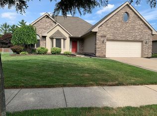 37130 Rosebush St, Sterling Heights, MI 48310