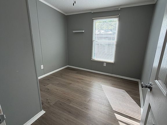 3rd image of 4011 Westover Dr #4