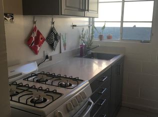 2261 Yale St, Palo Alto, CA 94306