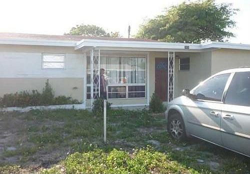 1st image of 2400 N 59th Ave
