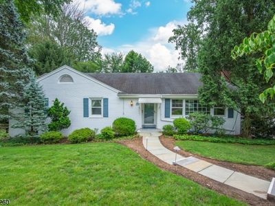 15 Hillside Ter, Summit, NJ, 07901