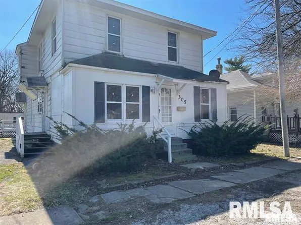 305 W Kell St, Centralia, IL 62801