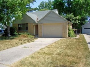 522 Pleasant View St, Wauwatosa, WI 53226