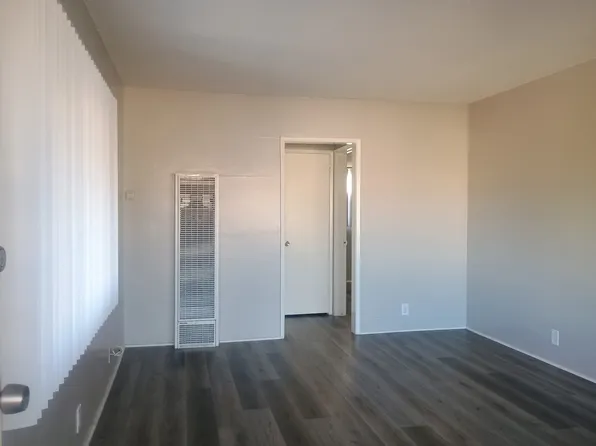 2130 W El Segundo Blvd APT 8, Gardena, CA 90249
