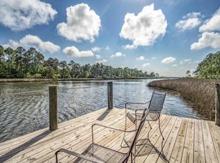 235 N 6th St, Santa Rosa Beach, FL 32459