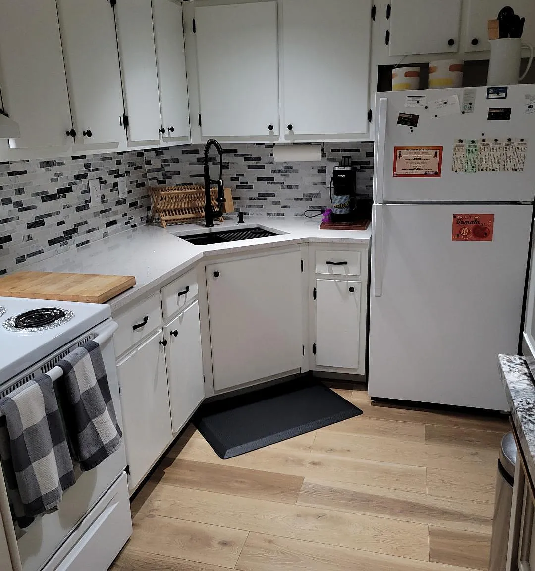 1 bed, 1.0 bath, 709 sqft, $2,300 — Photo 1