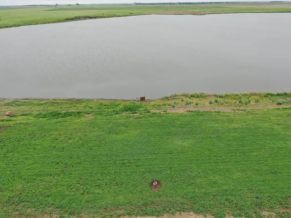 13171 N Sunrise Dr, Ipswich, SD 57451