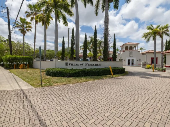 6707 N Kendall Dr APT 105, Pinecrest, FL 33156