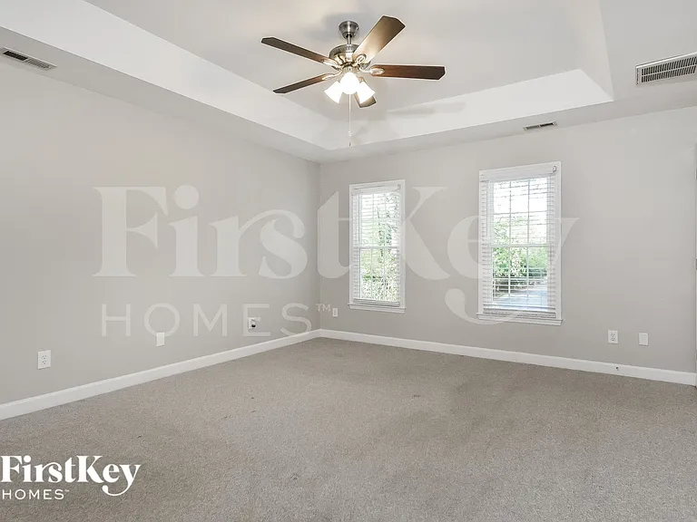 11 Stonebury Ct — Photo 7
