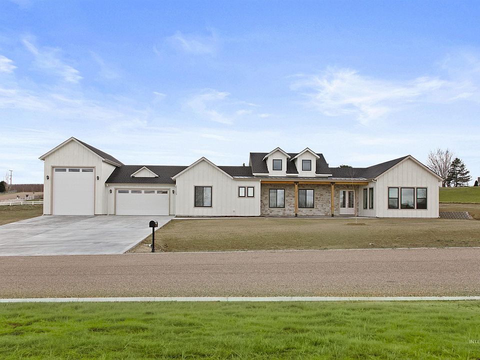 1st image of 22109 Aura Vista Way