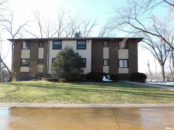 22 Cherry Hill Ct, Hampton, IL 61256