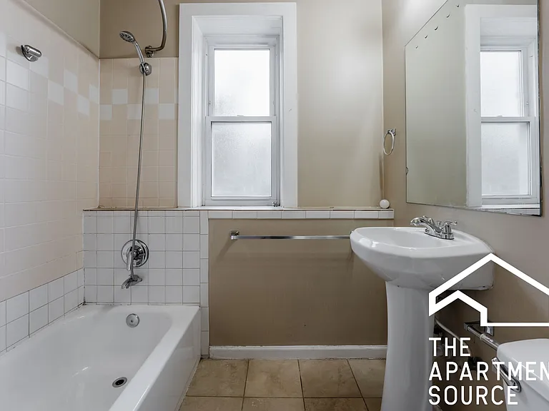 2614 N Springfield Ave #1 — Photo 7