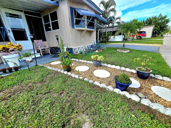 128 Lucerne Ave, North Fort Myers, FL 33903