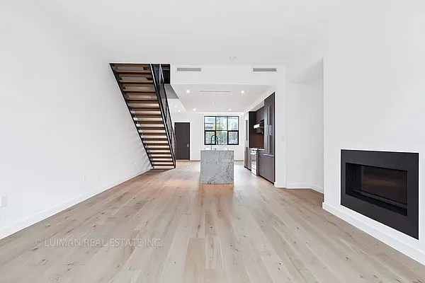 Sold by BLU Real Estate | media 2