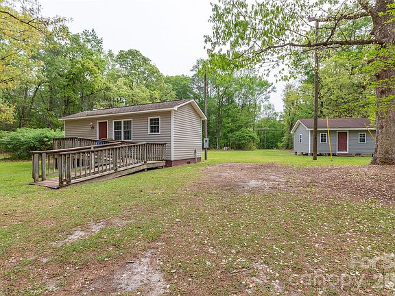 5th image of 1224 Loop Rd