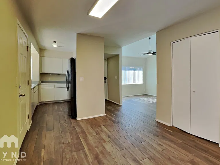 2630 N Salem #2630 — Photo 6