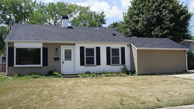 1st image of 107 Crestwood Dr