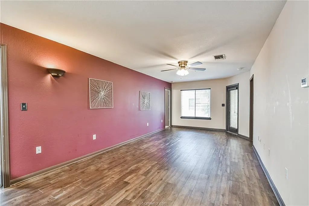 4 bed, 1236 sqft, $1,650 — Photo 4