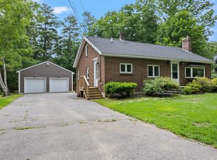 131 Flaggy Meadow Rd, Buxton, ME 04093