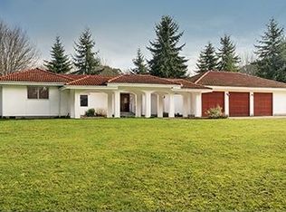 10215 NE Kingston View Ct, Kingston, WA 98346