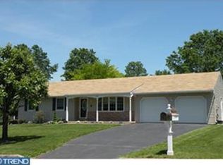 301 Spring Ln, Perkasie, PA 18944