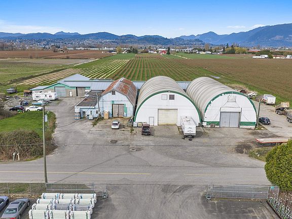 5th image of 34211 Hallert Rd