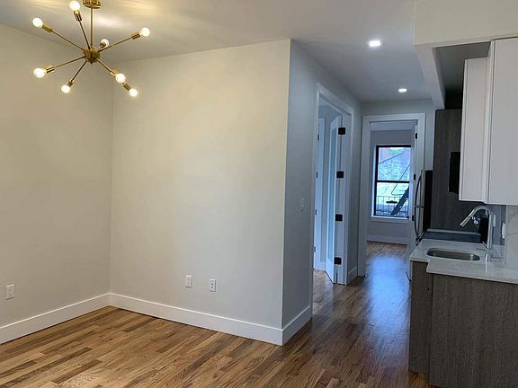 2nd image of 1719 Sterling Pl APT 4A