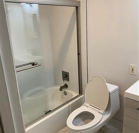 5th image of 317 SE 12th Ave #3