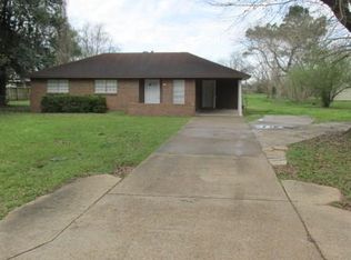 135 Franklin Ln, Natchitoches, LA 71457