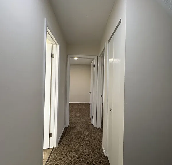 956-988 W Liberty St #956-B — Photo 8