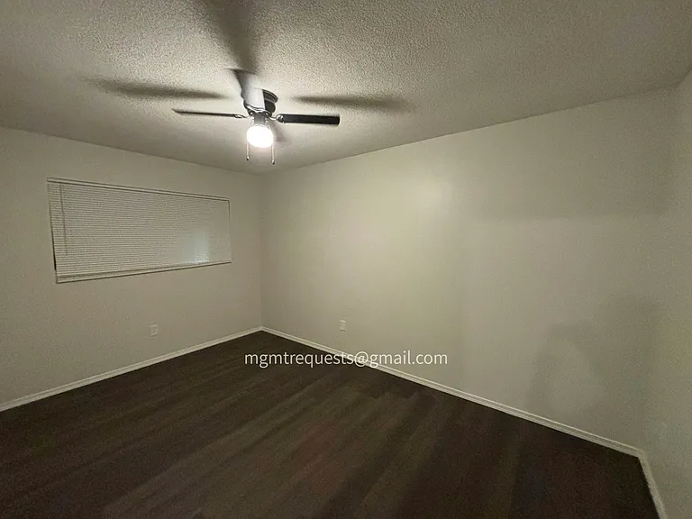 1455 Veterans Way #F — Photo 6