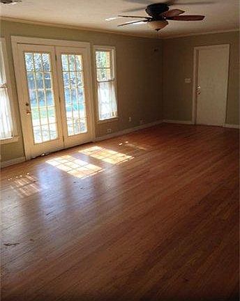 3rd image of 1110 E Easy Ave