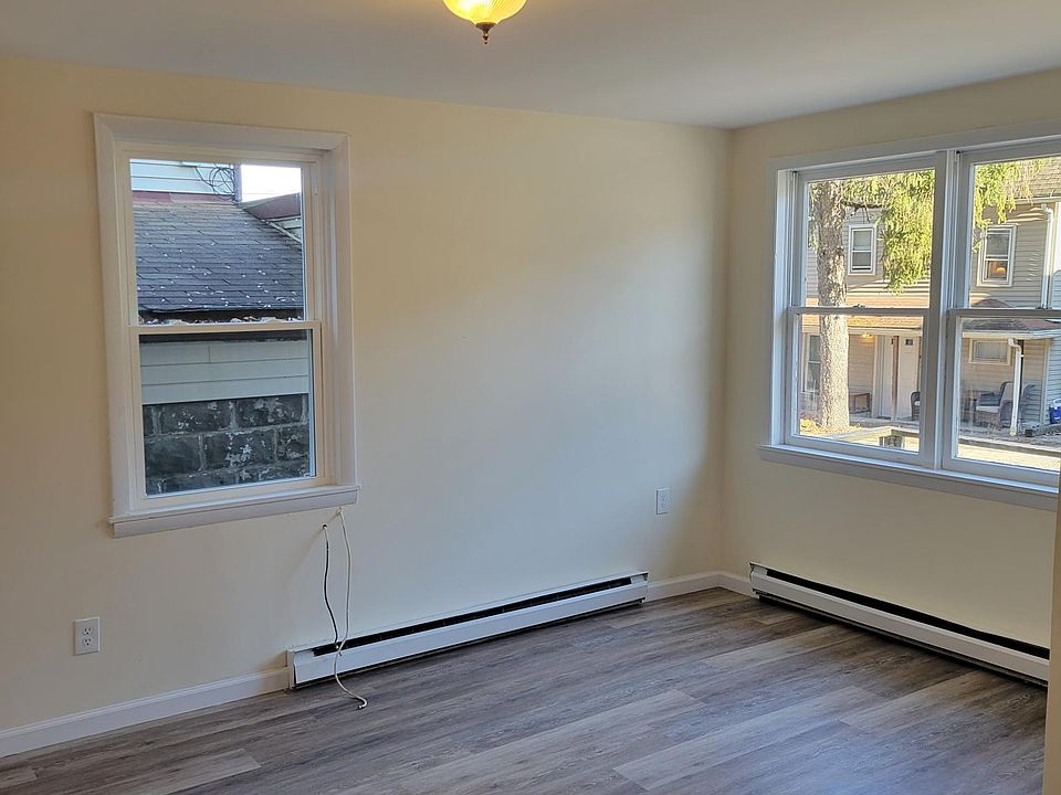 1st image of 31A Vineyard Ave